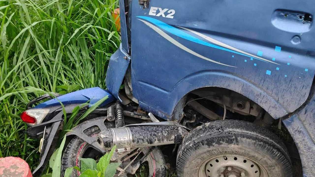 টাঙ্গাইলে সড়ক দুর্ঘটনায় প্রাণ গেল ৩ জনের